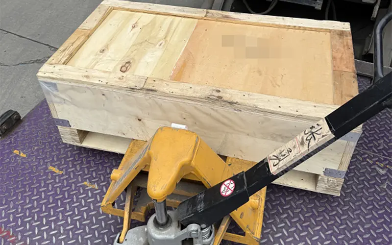 PACKING AND SHIPPING INFORMATION9